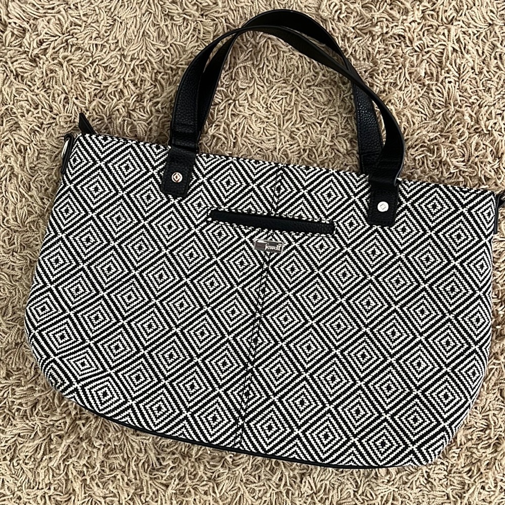 Jewell by thirty-one purse